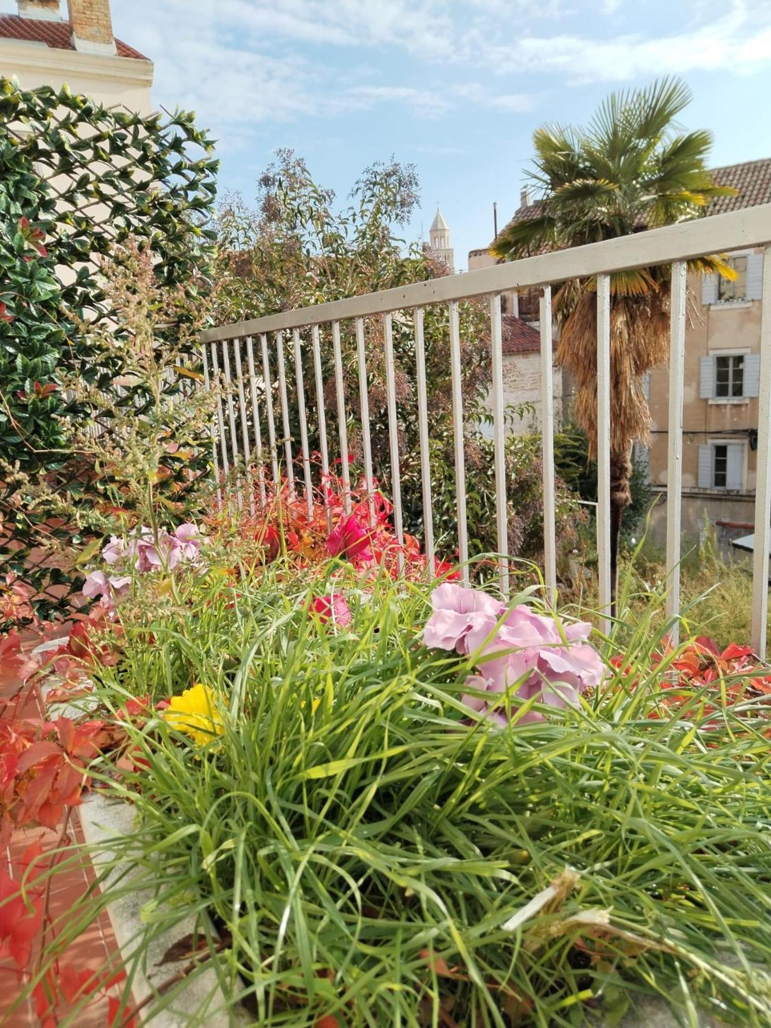 Sunny Terrace Apartment Split Exterior photo